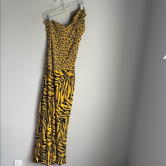 Moschino silk Yellow Animal-Print One-Shoulder Maxi Dress 10 - Picture 2 of 16